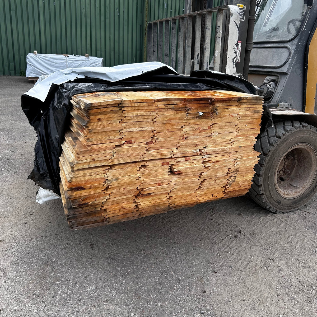 1x8x8' Pine Shiplap (#T26-38)