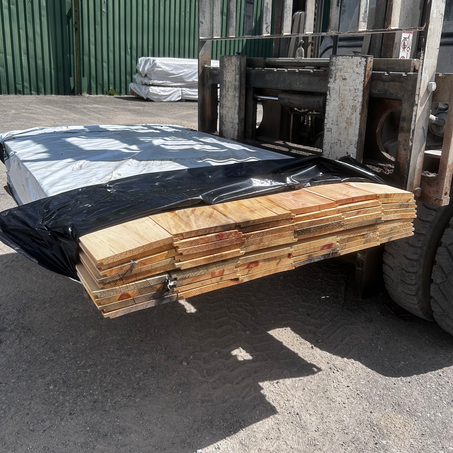 1x8x6' Pine Shiplap (#T26-18)