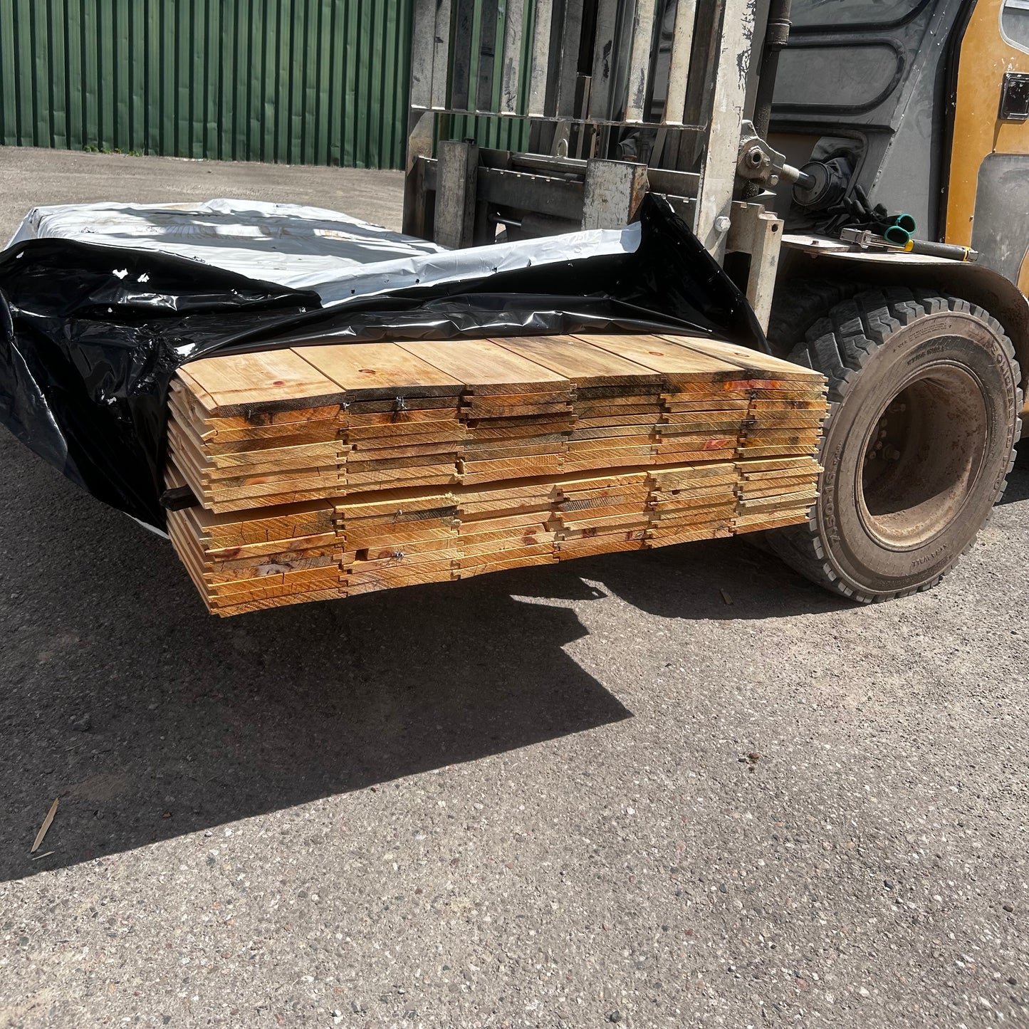 1x8x8' Pine Shiplap (#T26-19)